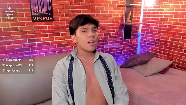 Thiago_Kozak's Webcam Show
