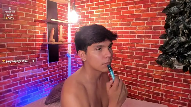 Thiago_Kozak – webcam-show