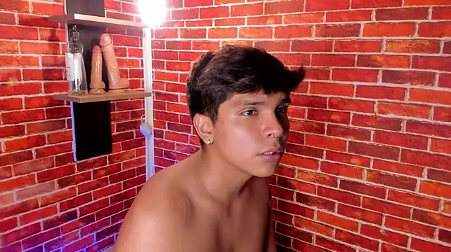 Thiago_Kozak's Webcam Show