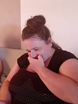 Pokazy przed kamerką – misse_coquine