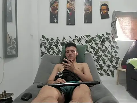 Latins_Boss Show Webcam