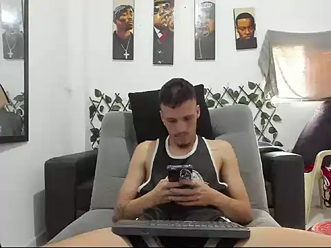 Latins_Boss Show Webcam