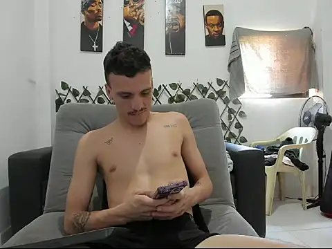 Latins_Boss Pertunjukan Webcam