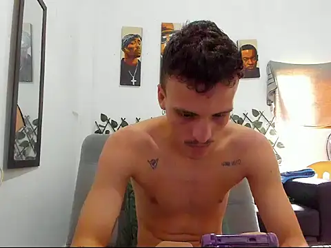 Latins_Boss Pertunjukan Webcam