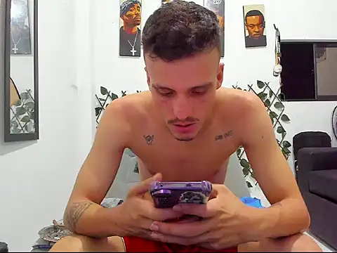 Latins_Boss Show Webcam