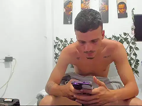 Latins_Boss Pertunjukan Webcam