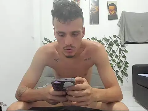 Latins_Boss Adlı Modelin Web Kamerası Şovu