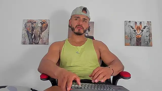 Show modela magnusclark na web-kameri