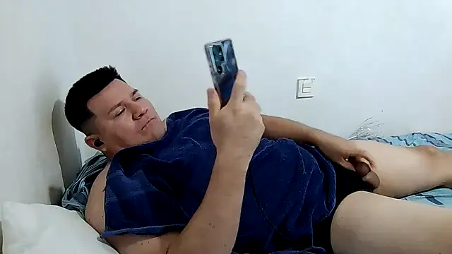 Show modela fuckynations na web-kameri