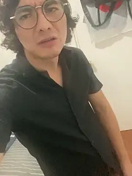 long_nigthn Webbikameraesitys