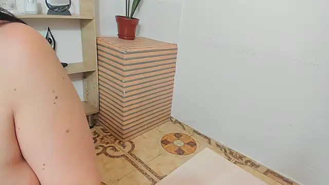 katherine_blair Adlı Modelin Canlı XXX Sohbeti