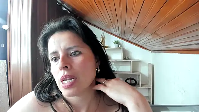 katherine_blair 라이브 XXX 채팅