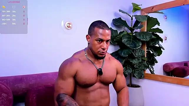 Travis_lenox_ Show Webcam