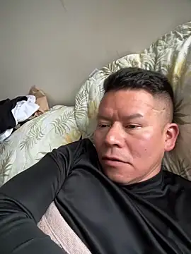 Manu0586's Live XXX Chat