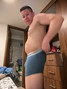 Manu0586 webkamerás műsora