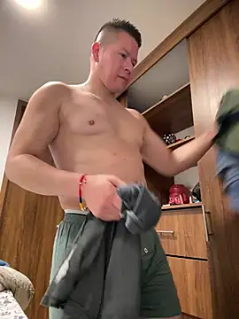Manu0586 Show Webcam
