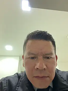 Manu0586 Show in webcam
