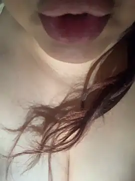 Sara782f Show in webcam
