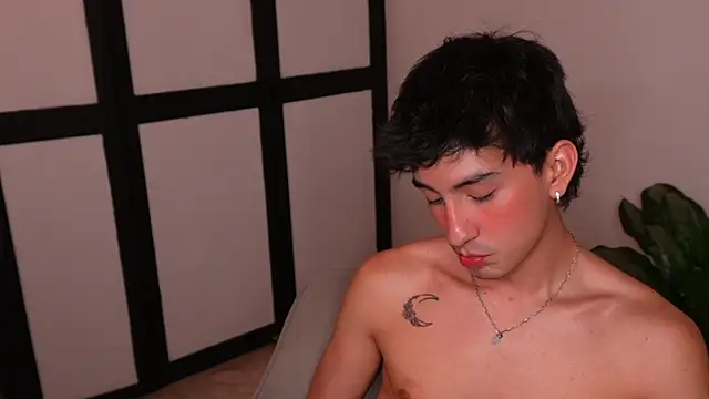 sweettaaron01 – webcam-show