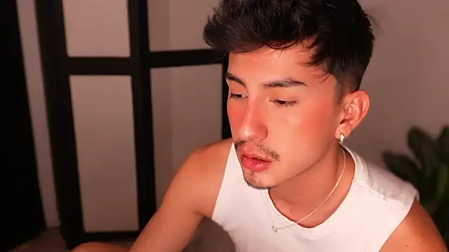 sweettaaron01 在線直播表演