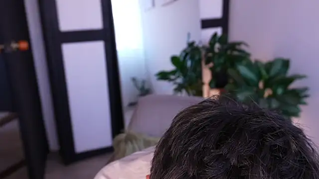 sweettaaron01 Show Webcam