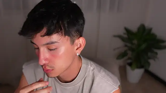 Webkamerová show sweettaaron01