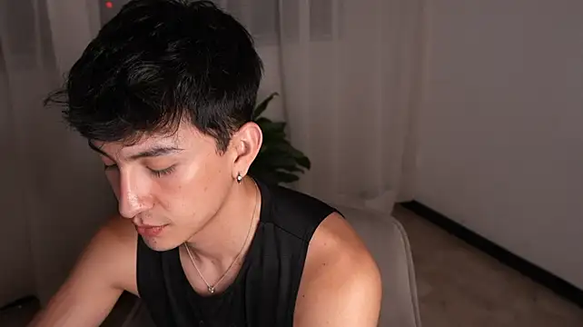 sweettaaron01 在線直播表演