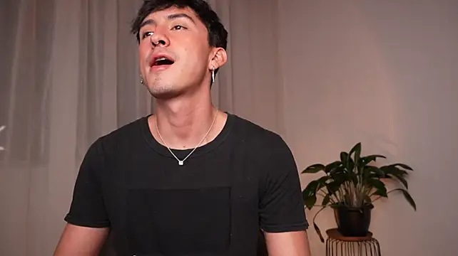 sweettaaron01 Webcamshow