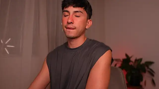 Webkamerová show sweettaaron01