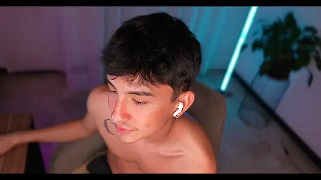 عرض كام sweettaaron01
