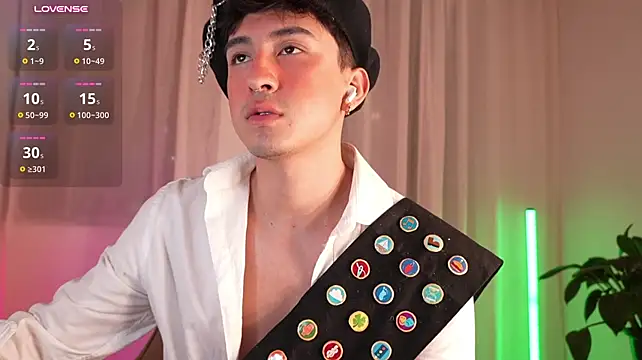 sweettaaron01 Show Webcam