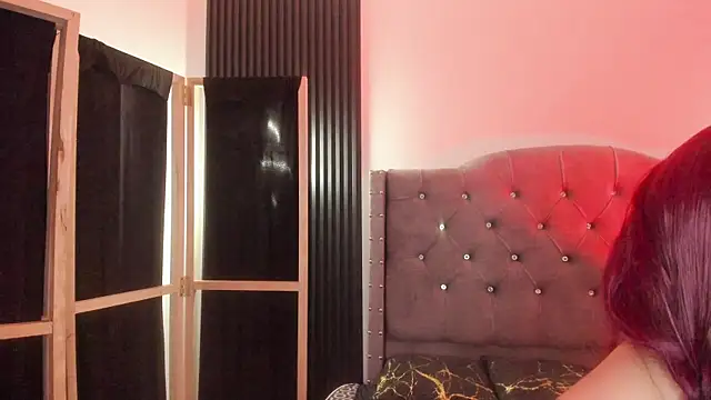 Show modela Scarbadgirl_ na web-kameri
