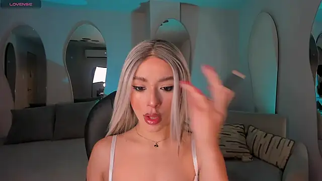 IsabellaMoreau live XXX chat