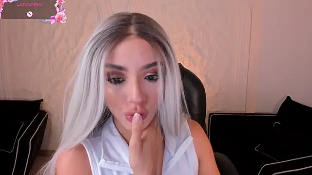 Chat XXX en directo de IsabellaMoreau