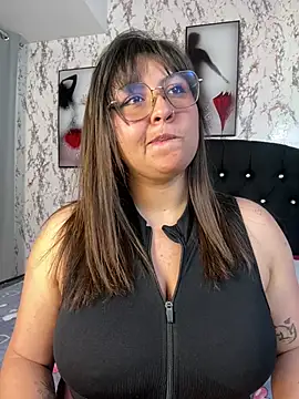 Larissa_Antonella: вебкам-шоу