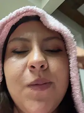 Chat XXX en directo de Larissa_Antonella