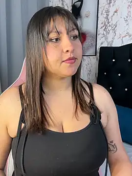 Larissa_Antonella: онлайн-секс-чат