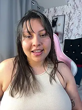 Онлайн чат XXX Larissa_Antonella