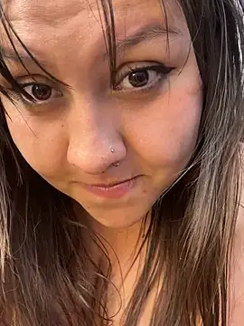 Larissa_Antonella Chat XXX in diretta