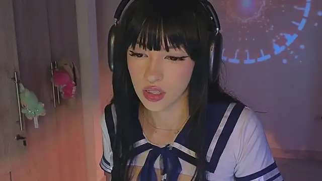 Show modela Moonlightt_21 na web-kameri