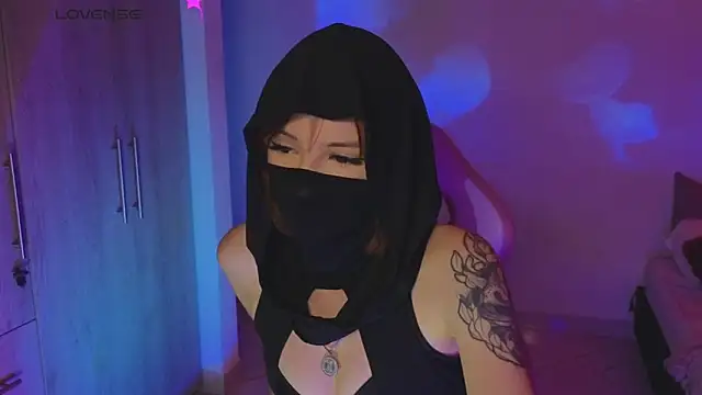 Moonlightt_21 live XXX chat