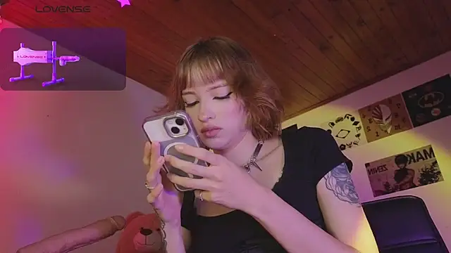 Moonlightt_21n Live XXX chat