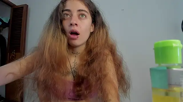 צ'אט XXX בשידור חי של star_shooting8