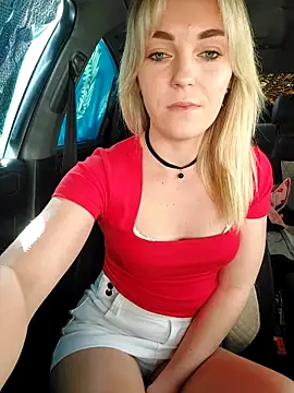 Yourblonde_69's Webcam Show