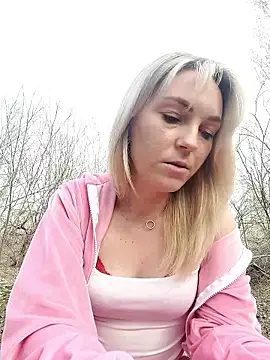 Yourblonde_69 Webcamshow