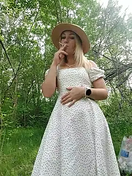 Yourblonde_69 Pertunjukan Webcam