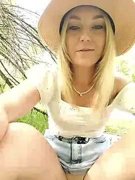 โชว์เว็บแคมของ Yourblonde_69