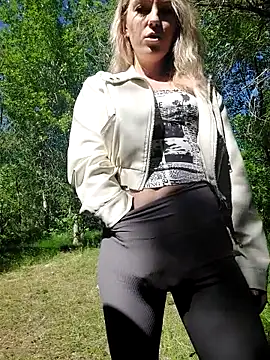 Yourblonde_69 – webcam-show