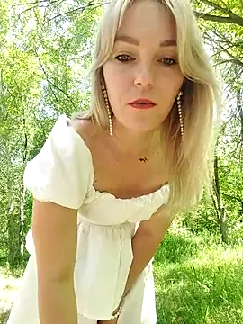 Yourblonde_69's Live XXX Chat
