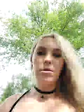 Yourblonde_69 Show in webcam